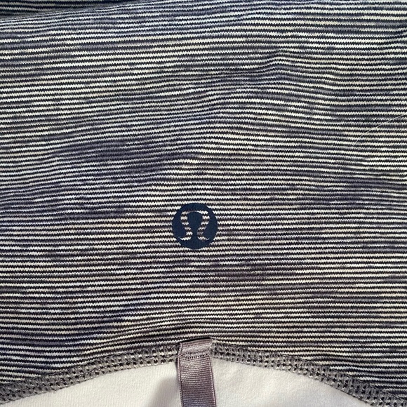 Lululemon jacket - Picture 4 of 4